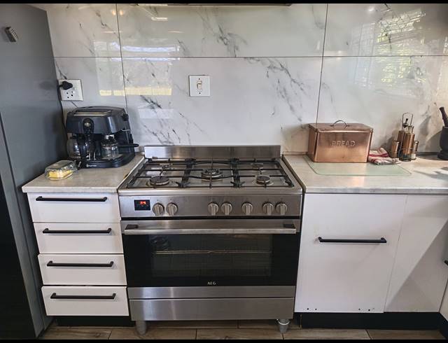 4 BEDROOM HOUSE FOR SALE IN THREE RIVERS